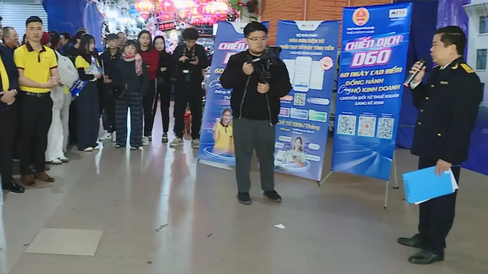 Hà Nội ra quân hỗ trợ hộ kinh doanh